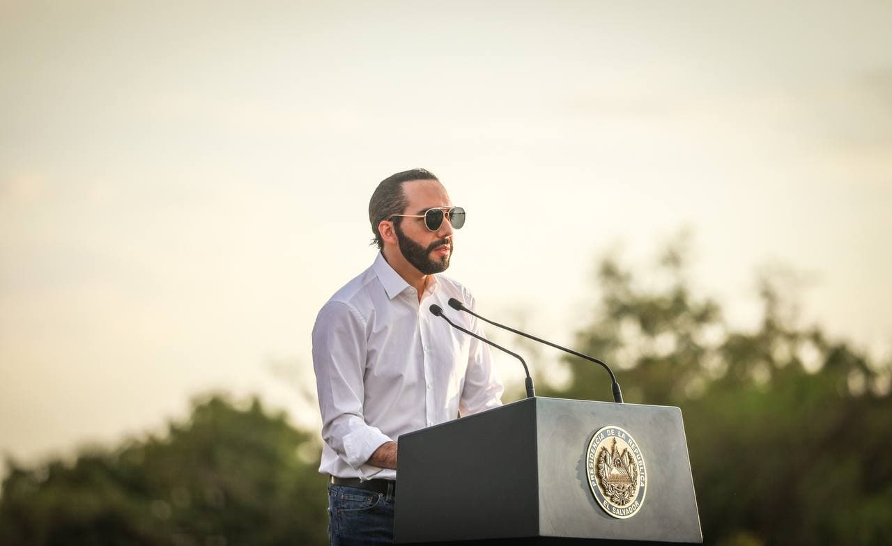 Presidente Bukele agradece al Director de la OMS por poner a El Salvador como ejemplo del buen manejo ante la pandemia presidente-bukele-agradece-al-director-de-la-oms-por-poner-a-el-salvador-como-ejemplo-del-buen-manejo-ante-la-pandemia